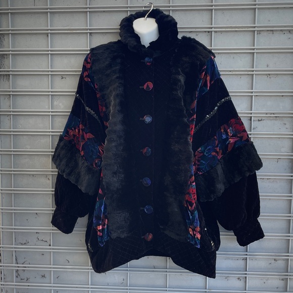 VTG- 1980’s Glamour Cocoon Floral Velvet & Rabbit Fur Button Up Duster Jacket - Picture 5 of 9